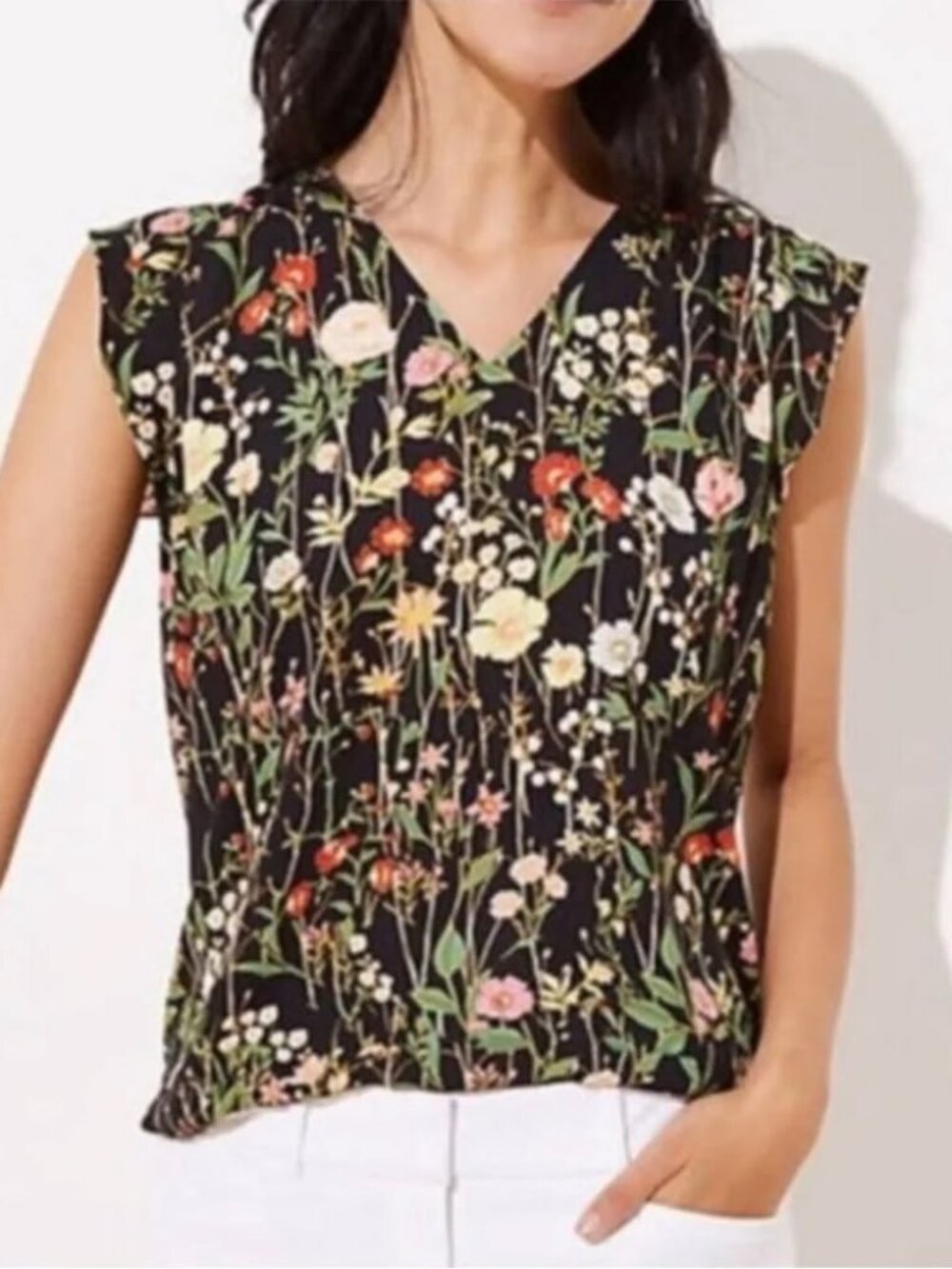 LOFT Floral Flutter Sleeve Blouse V Neck Size Small Garden Cottagecore